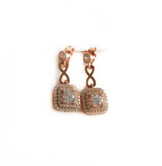 Taşlı Sonsuzluk Detaylı Gümüş Küpe