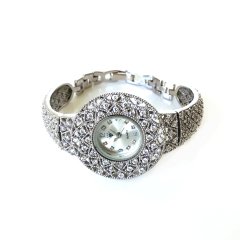 Taşlı Gümüş Saat