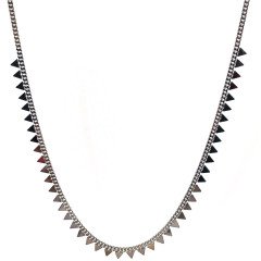 Üçgen Pullu Gümüş Kolye