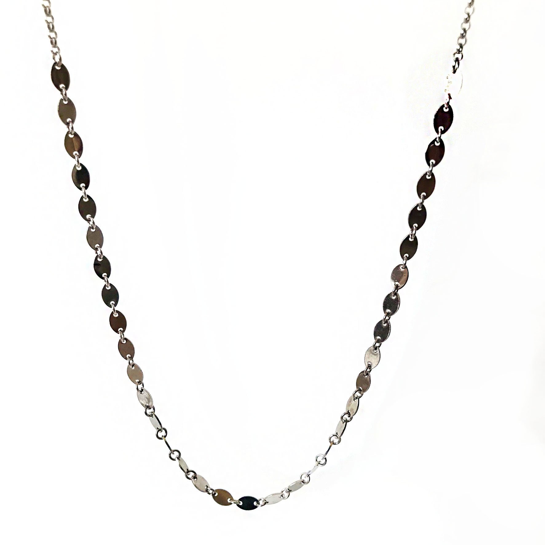 Pullu Gümüş Zincir  Kolye