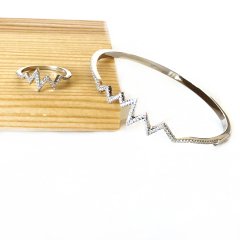 Taşlı Gümüş Bileklik Yüzük Set