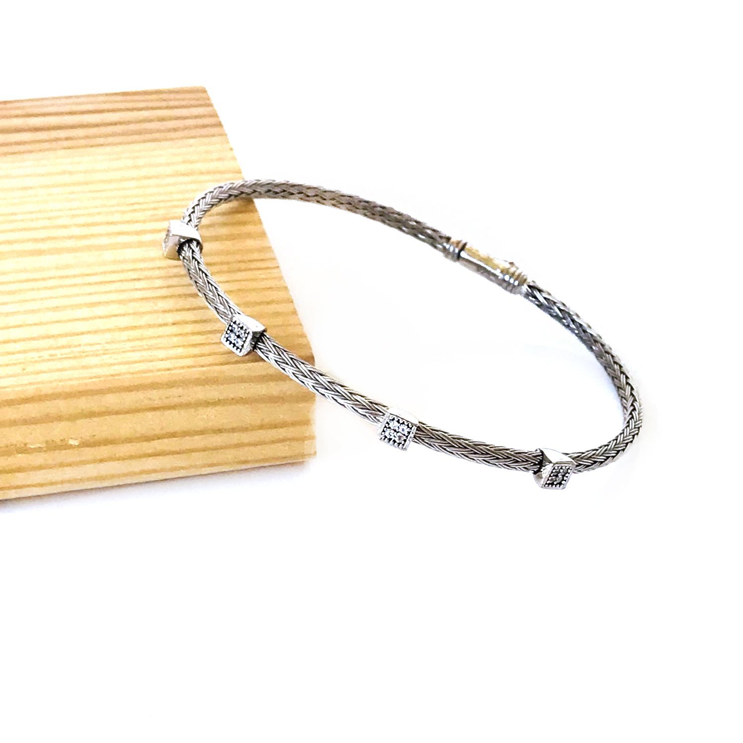 Montür Taşlı Örme Model Gümüş Bileklik