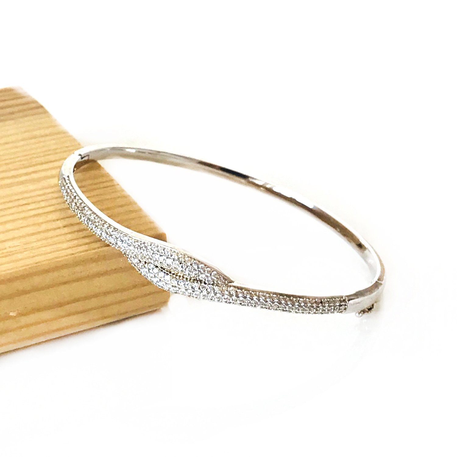 Taşlı Gümüş Bileklik