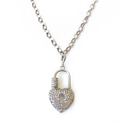 Kalp Detaylı Anahtar Gümüş Kolye