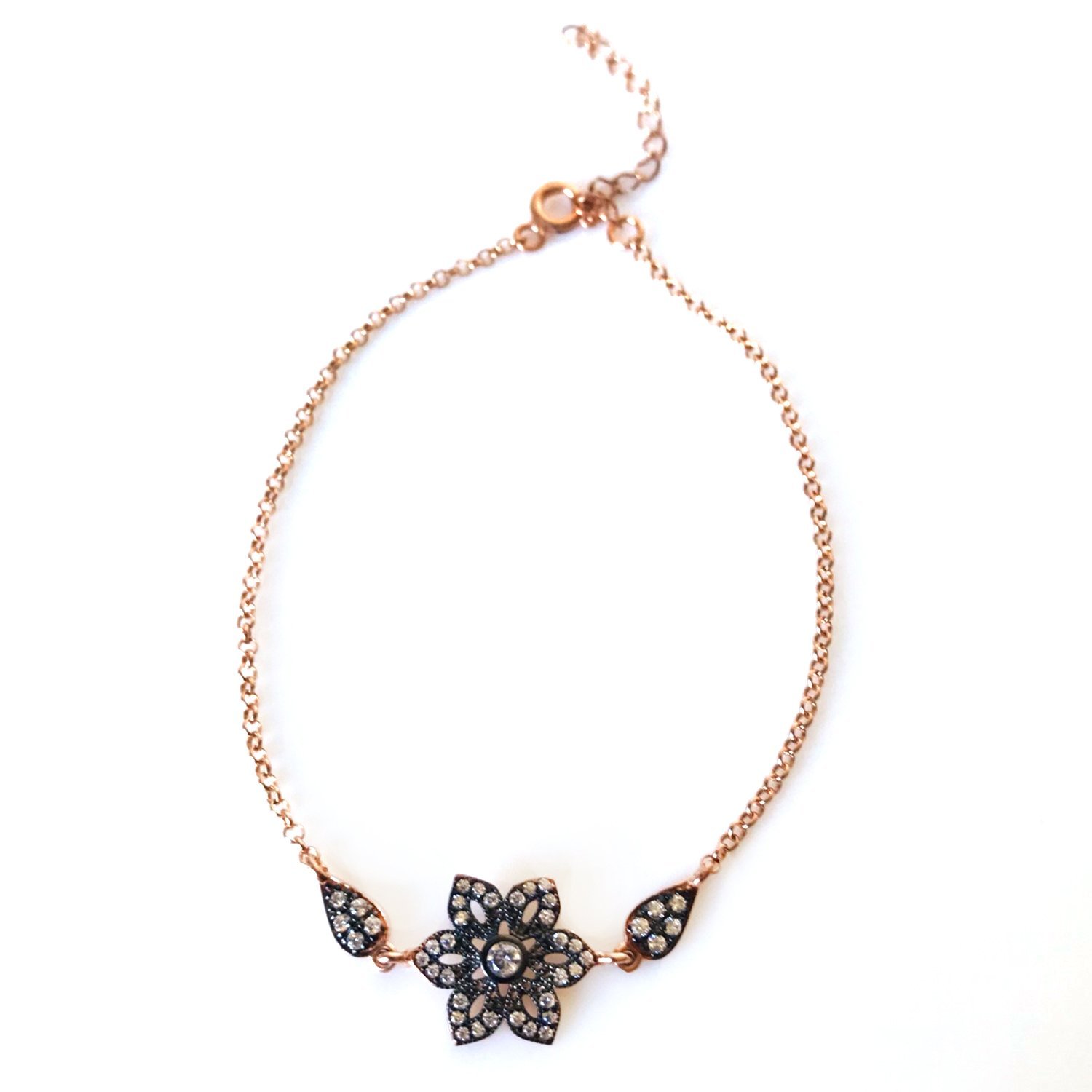 Taşlı Çiçek Detaylı Gümüş Bileklik