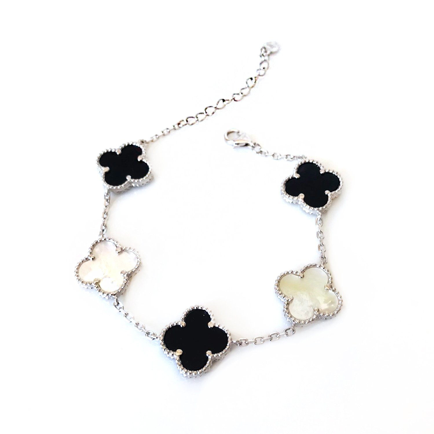 Yonca Detaylı Sedef Taşlı Gümüş Bileklik