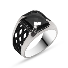 Baklava Desen İşlemeli Siyah Zirkon Taşlı 925 Ayar Gümüş Erkek Yüzük