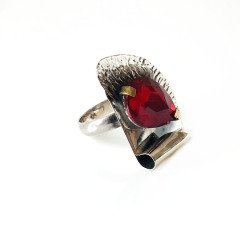 Kırmızı Taşlı Gümüş Yüzük