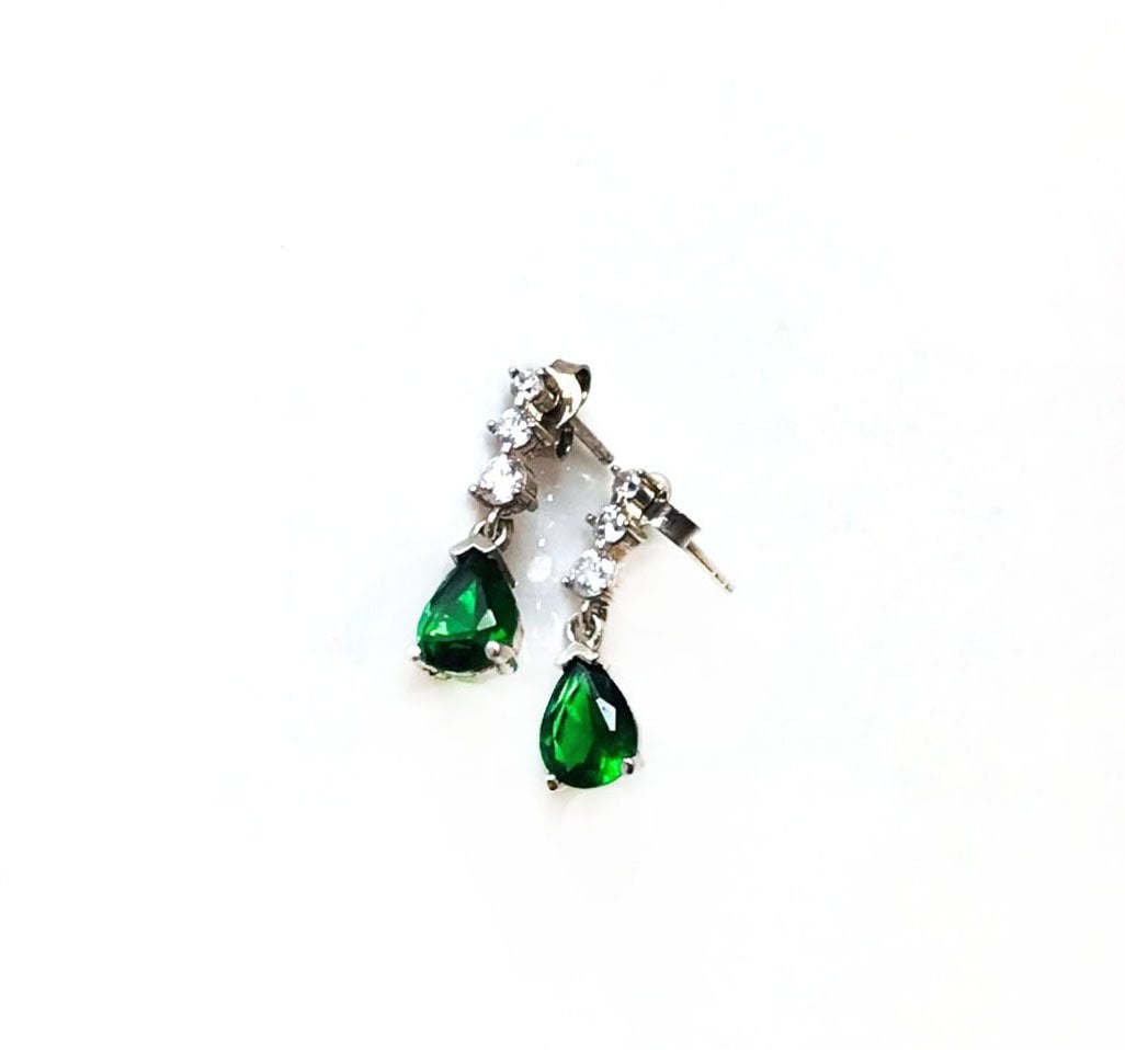 Yeşil Taşlı Gümüş Küpe