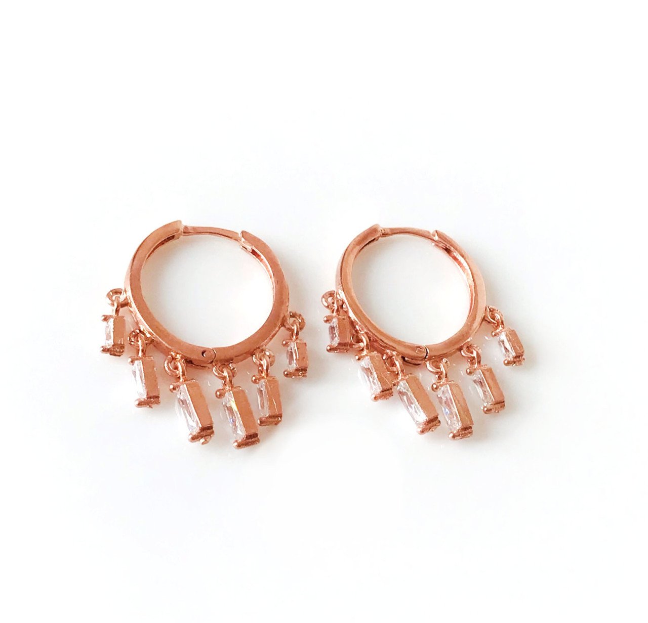 Baget Taşlı Gümüş Şakira Küpe