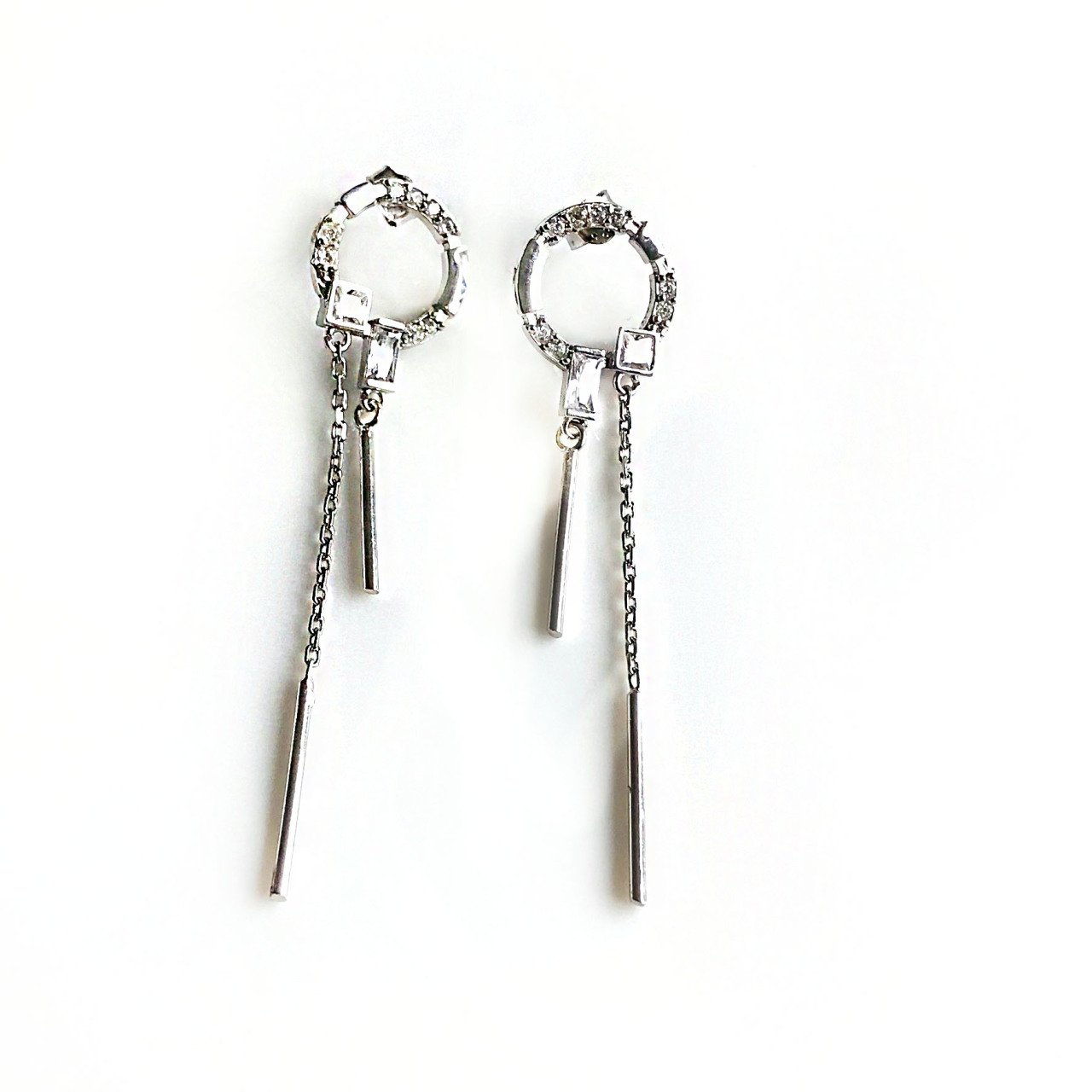 Taşlı Sallantılı Gümüş Küpe